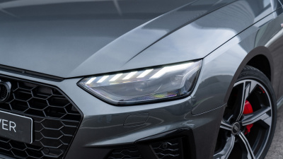 AUDI A4 Avant 2.0 TDI Quattro (pohľad do interiéru)