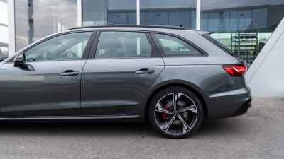 AUDI A4 Avant 2.0 TDI Quattro
