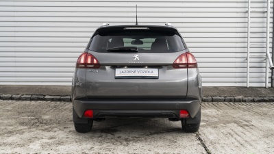 Peugeot 2008 1,2 PureTech  Automat (pohľad spredu)