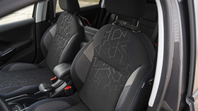 Peugeot 2008 1,2 PureTech  Automat