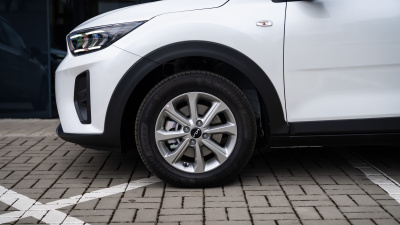 Kia Stonic 1.2 DPi Silver (pohľad do interiéru)