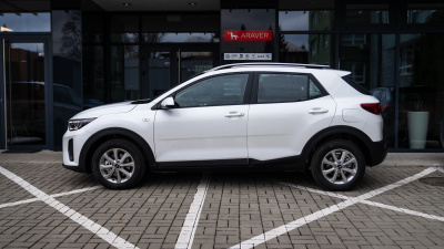 Kia Stonic 1.2 DPi Silver (pohľad zozadu)