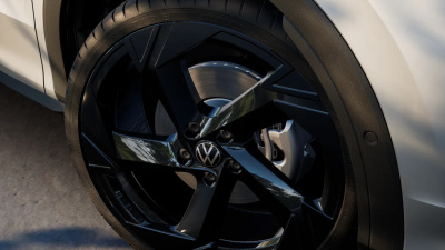 VW T-ROC 1.5 eTSI R-Line (pohľad do interiéru)