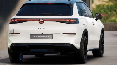 VW T-ROC 1.5 eTSI R-Line (pohľad do interiéru)