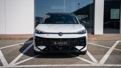 VW T-ROC 1.5 eTSI R-Line (pohľad zozadu)