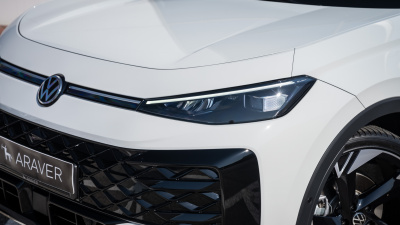 VW T-ROC 1.5 eTSI R-Line (pohľad do interiéru)