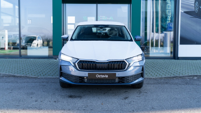 Škoda Octavia 1.5 TSI Drive 130 (pohľad zozadu)
