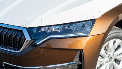 Škoda Octavia 1.5 TSI Selection (pohľad spredu)