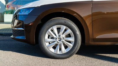 Škoda Octavia 1.5 TSI Selection (pohľad do interiéru)