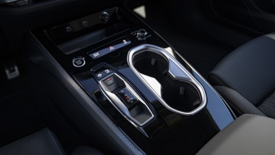 AUDI A6 Limuzína 2.0 TDI Quattro