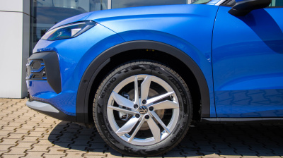 VW T-Roc 1.5 eTSI Life (pohľad zozadu)