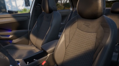 VW T-Roc 1.5 eTSI R-Line (pohľad do interiéru)