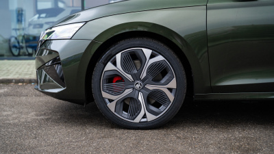 Škoda Octavia Combi 2.0 TSI RS  (pohľad do interiéru)