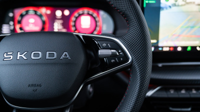 Škoda Octavia Combi 2.0 TSI RS  (pohľad do interiéru)