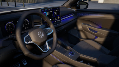 VW T-Roc 1.5 eTSI R-Line (pohľad do interiéru)