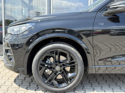 VW Tiguan 2.0 TSI R-Line Limited 4x4 (pohľad do interiéru)