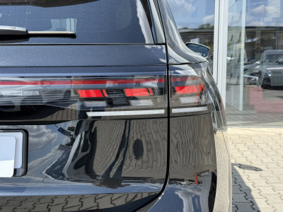 VW Tiguan 2.0 TSI R-Line Limited 4x4 (pohľad do interiéru)