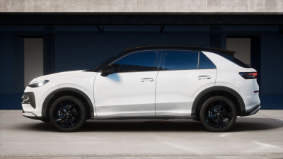 VW T-Roc 1.5 eTSI Style (pohľad zboku)