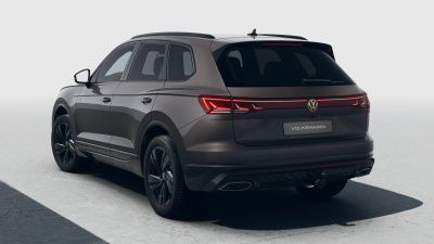 VW Touareg 3.0 TDI R-Line Limited (pohľad zozadu)