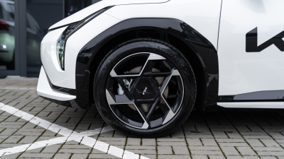 Kia EV4 FB Sport (pohľad do interiéru)