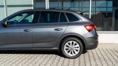 Škoda Scala 1.5 TSI Drive Plus (pohľad do interiéru)