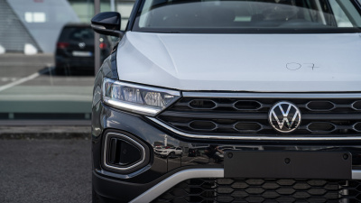 VW T-Roc 1.5 TSI Limited (pohľad do interiéru)