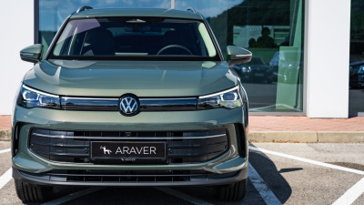 VW Tiguan 1.5 TSI eHybrid Limited (pohľad zozadu)