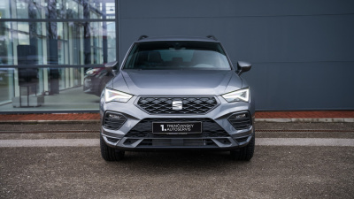 SEAT Ateca 1.5 TSI FR Black (pohľad spredu)