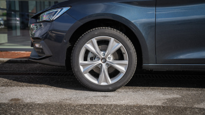 SEAT Leon SP 1.5 TSI FR Max + (pohľad do interiéru)