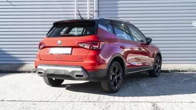 Seat Arona 1.0 TSI  FR (pohľad spredu)