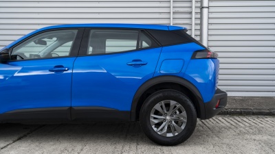 Peugeot 2008  1,2 PureTech  (pohľad do interiéru)