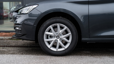 SEAT Leon SP 1.5 TSI Style Family (pohľad spredu)