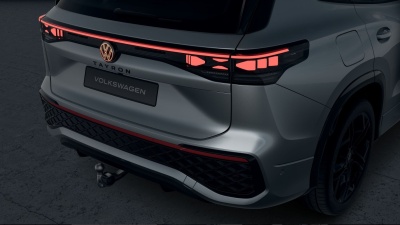 VW Tayron 1.5 eHybrid R-line Limited (pohľad do interiéru)