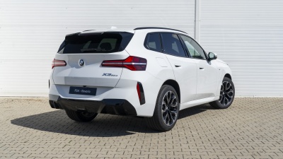 BMW X3 20d xDrive (pohľad zboku)