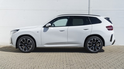 BMW X3 20d xDrive (pohľad zozadu)