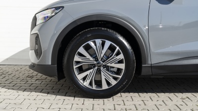 AUDI Q4 e-tron (pohľad do interiéru)
