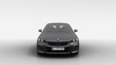 BMW 540d xDrive Sedan (pohľad do interiéru)