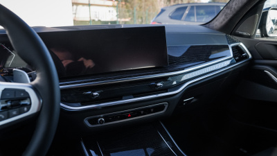 BMW X5 30d xDrive (pohľad do interiéru)