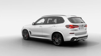 BMW X5 30d xDrive (pohľad zboku)