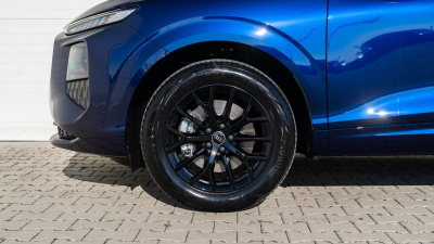 AUDI Q3 SUV 2.0 TDI (pohľad do interiéru)