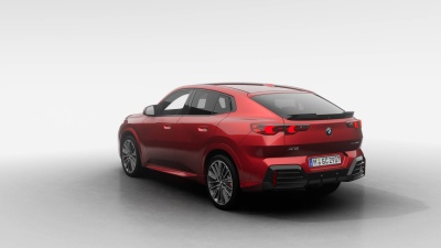 BMW X2 20d xDrive (pohľad zboku)