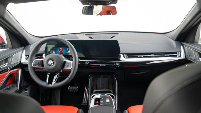 BMW X2 20d xDrive (pohľad do interiéru)