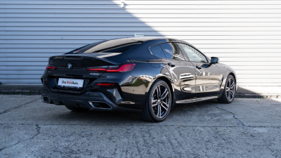 BMW 840i xDrive, 245 kW  Gran Coupé (pohľad do interiéru)