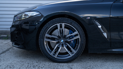 BMW 840i xDrive, 245 kW  Gran Coupé (pohľad do interiéru)