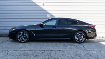 BMW 840i xDrive, 245 kW  Gran Coupé (pohľad zozadu)