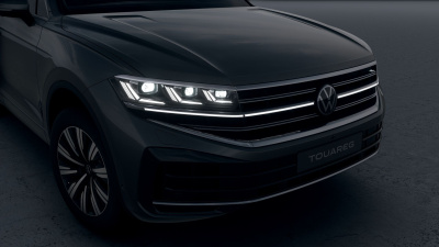 VW Touareg 3.0 TDI Elegance Limited (pohľad spredu)