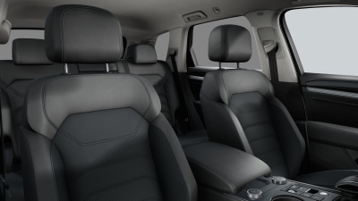 VW Touareg 3.0 TDI Elegance Limited (pohľad do interiéru)