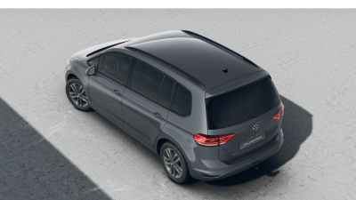 VW Touran Limited 1.5 TSI  (pohľad do interiéru)