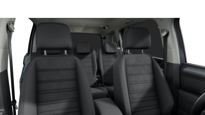 VW Touran Limited 1.5 TSI  (pohľad do interiéru)