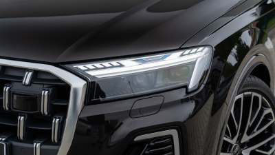 AUDI Q7 3.0 TDI Quattro (pohľad zboku)